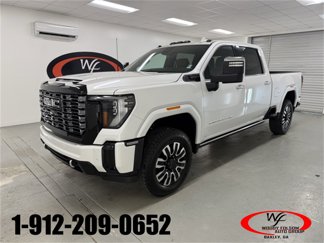 New 2025 GMC Sierra 2500 Denali Ultimate image 1