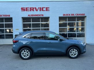 Used 2023 Ford Escape Active image 1