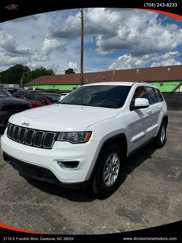Used 2018 Jeep Grand Cherokee Laredo image 1