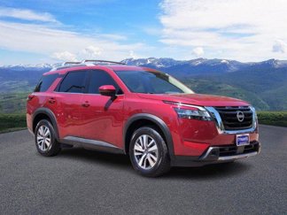 Used 2023 Nissan Pathfinder SL image 1