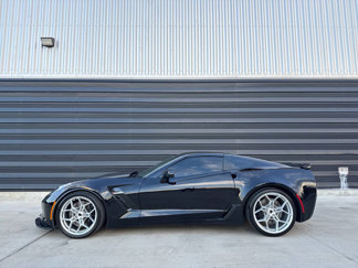 Used 2015 Chevrolet Corvette Z06 w/ 3LZ Preferred Equipment Group image 1