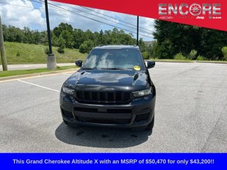 New 2025 Jeep Grand Cherokee Altitude image 1