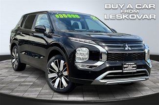 New 2025 Mitsubishi Outlander SE image 1