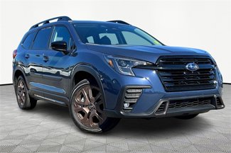 Used 2025 Subaru Ascent Bronze Edition image 1