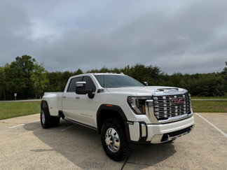 Used 2024 GMC Sierra 3500 Denali w/ Denali Reserve Package image 1
