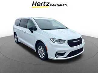 Used 2024 Chrysler Pacifica Touring-L image 1