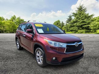 Used 2015 Toyota Highlander LE image 1