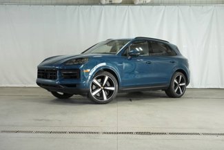 Used 2024 Porsche Cayenne image 1
