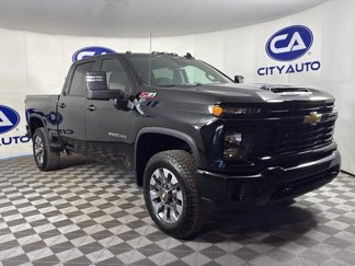 Used 2024 Chevrolet Silverado 2500 Custom w/ Custom Value Package image 1