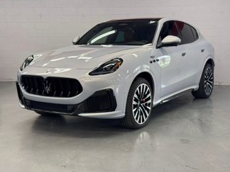 Used 2023 Maserati Grecale Trofeo image 1