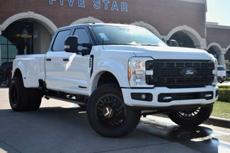 New 2025 Ford F450 XLT image 1