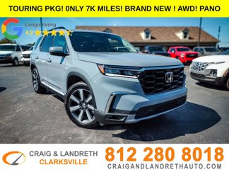 Used 2025 Honda Pilot Touring image 1