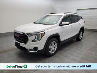 Used 2023 GMC Terrain SLE w/ Driver Convenience Package image 1