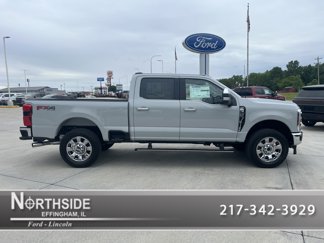 New 2025 Ford F250 4x4 Crew Cab Super Duty image 1