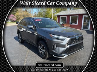 Used 2022 Toyota RAV4 SE image 1