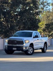 Used 2018 Toyota Tundra SR5 image 1