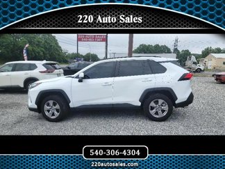 Used 2022 Toyota RAV4 XLE image 1
