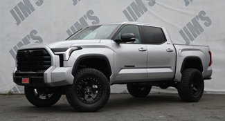 Used 2024 Toyota Tundra Limited image 1