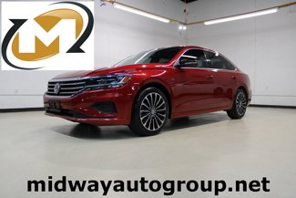 Used 2022 Volkswagen Passat 2.0T image 1