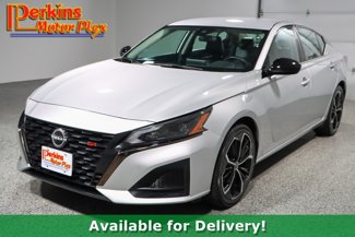 Used 2024 Nissan Altima 2.5 SR image 1