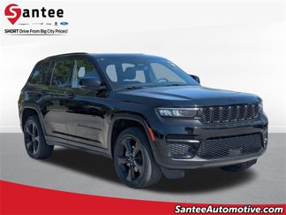 Used 2023 Jeep Grand Cherokee Altitude image 1