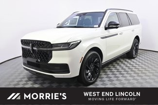New 2025 Lincoln Navigator Reserve w/ Jet Appearance Package image 1