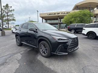 Used 2025 Lexus NX 250 FWD w/ Premium Package image 1