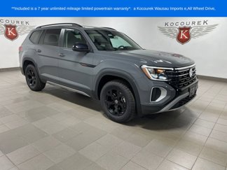 New 2025 Volkswagen Atlas Peak Edition SE image 1