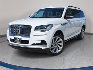Used 2024 Lincoln Navigator L Reserve image 1