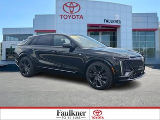 Used 2025 Cadillac Lyriq Sport image 1