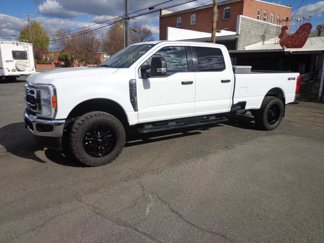 Used 2023 Ford F350 XLT image 1