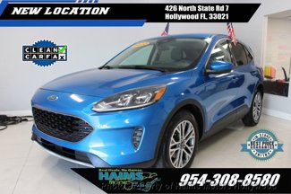 Used 2020 Ford Escape SE image 1