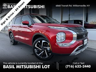 New 2025 Mitsubishi Outlander SE image 1