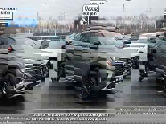 New 2025 Volkswagen Atlas Peak Edition SE image 1