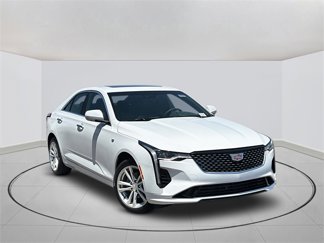 New 2025 Cadillac CT4 Luxury image 1