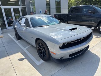 Used 2022 Dodge Challenger R/T image 1