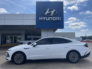 New 2025 Hyundai Sonata Limited image 1
