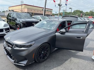 Used 2026 BMW M5 w/ Carbon Package image 1