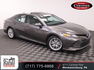 Certified 2018 Toyota Camry XLE image 1