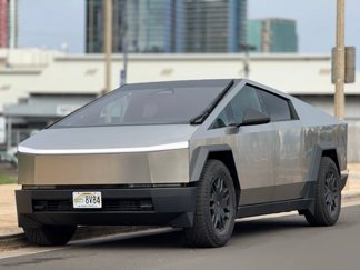 Used 2024 Tesla Cybertruck AWD Crew Cab image 1