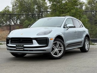 Used 2025 Porsche Macan image 1