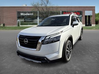 New 2025 Nissan Pathfinder Platinum image 1