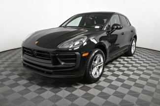 Used 2025 Porsche Macan image 1