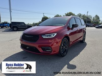 New 2025 Chrysler Pacifica Limited image 1