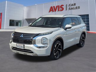 Used 2023 Mitsubishi Outlander SEL image 1