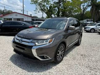 Used 2018 Mitsubishi Outlander SEL image 1