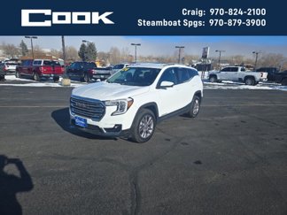 Used 2024 GMC Terrain SLT image 1