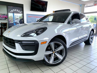 Used 2023 Porsche Macan image 1