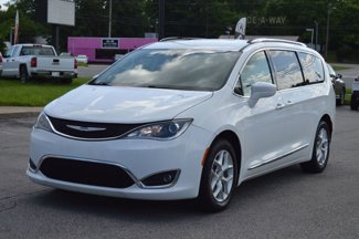 Used 2018 Chrysler Pacifica Touring-L Plus w/ Tire & Wheel Group image 1