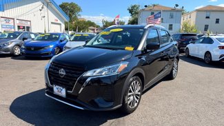 Used 2024 Nissan Kicks SV image 1